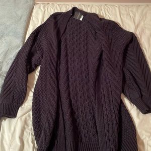 Women's Cable Knit Sweater - Black